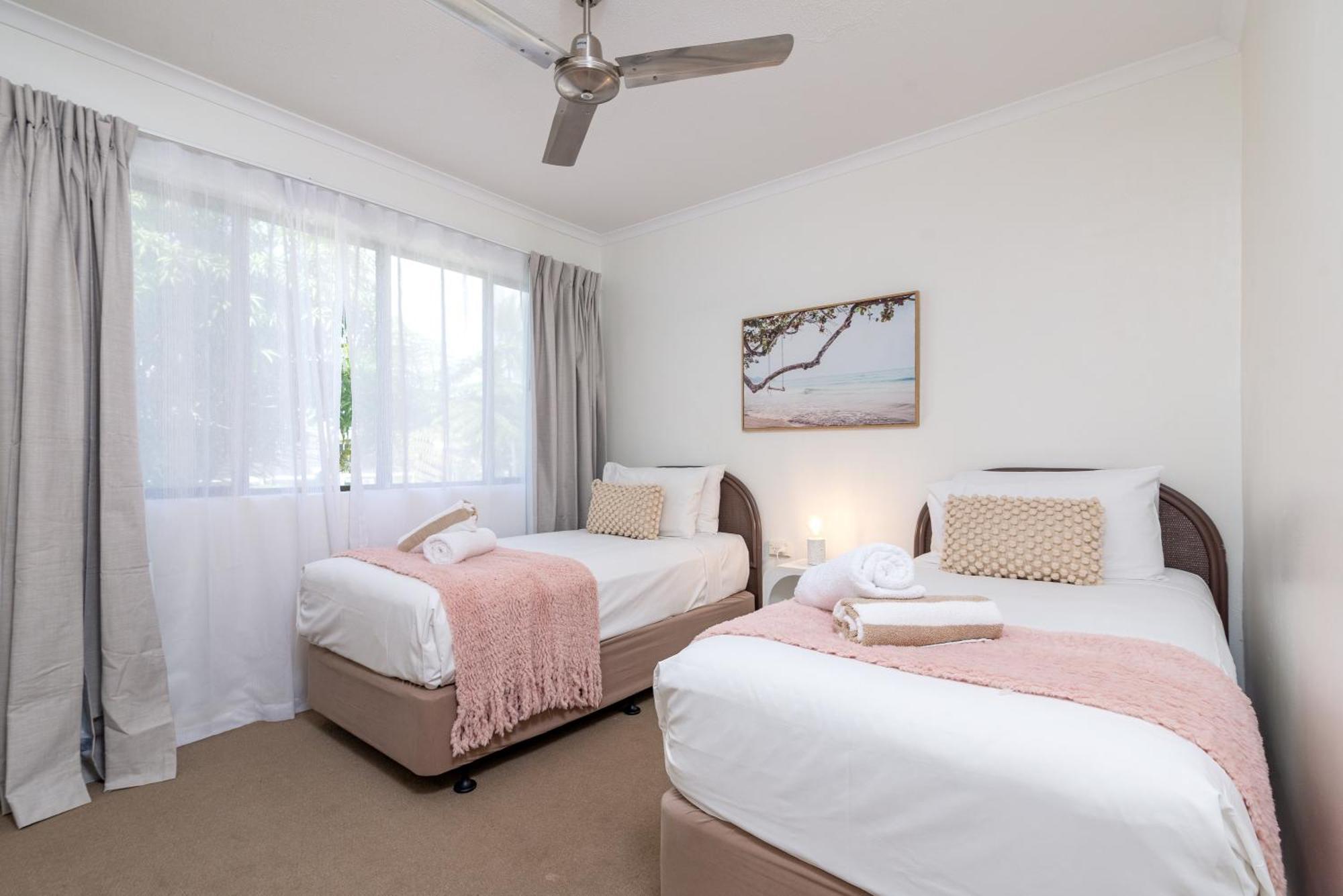 Tropical Reef Apartments Port Douglas Buitenkant foto